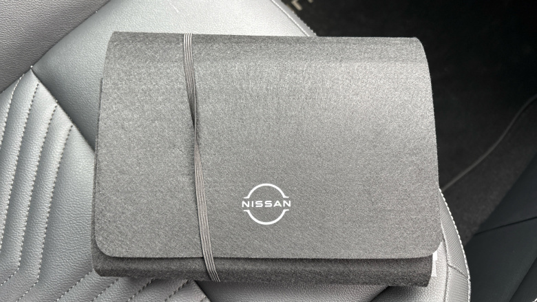 Nissan Juke 1.0 DiG-T Tekna 5dr Petrol Hatchback